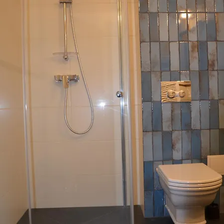 Arte Πανσιόν 3*